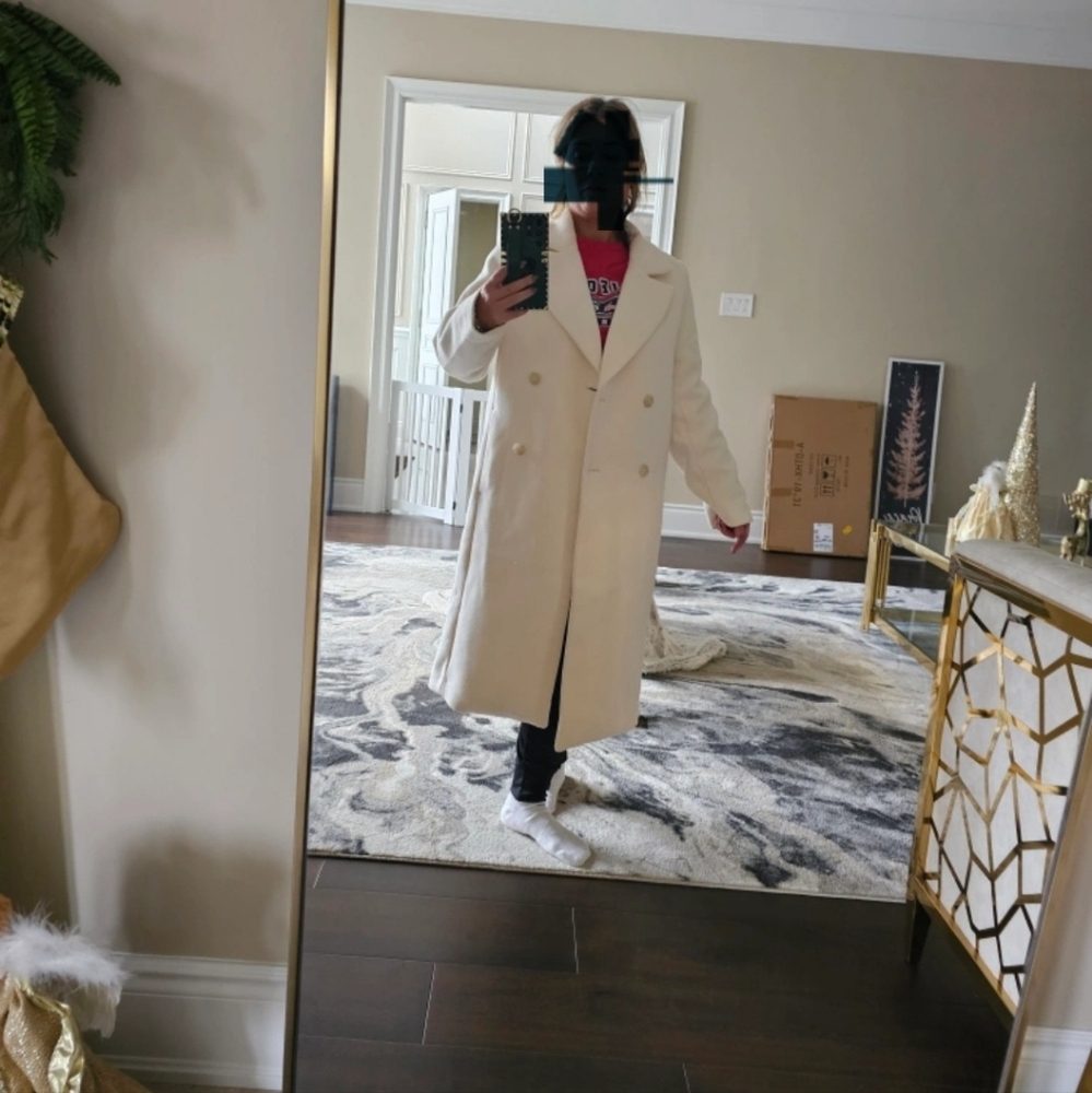 Elegant Cream Double-Breasted Coat